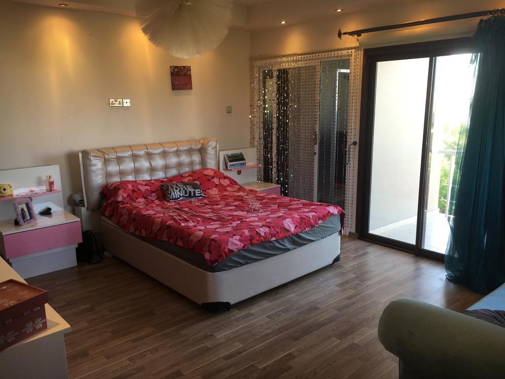 Hera Kyrenia Bb Kazaphani Bagian luar foto
