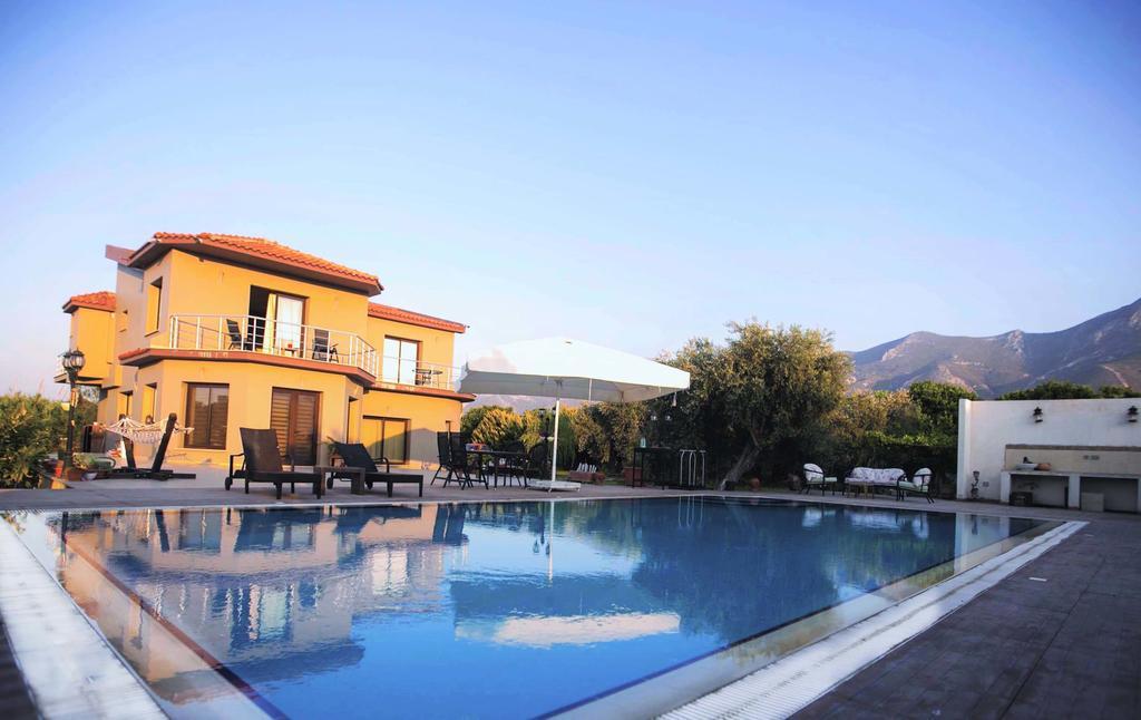 Hera Kyrenia Bb Kazaphani Bagian luar foto