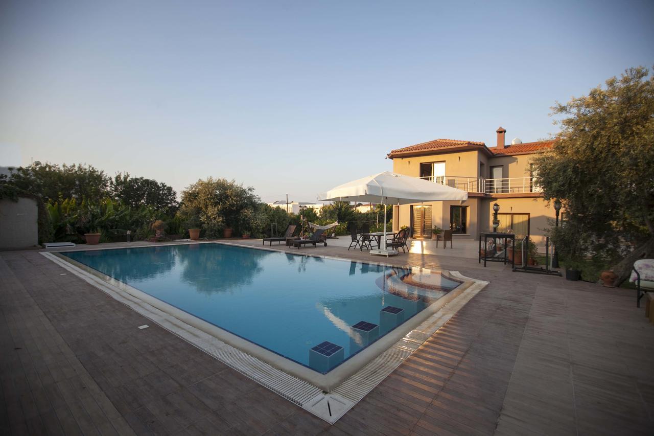 Hera Kyrenia Bb Kazaphani Bagian luar foto